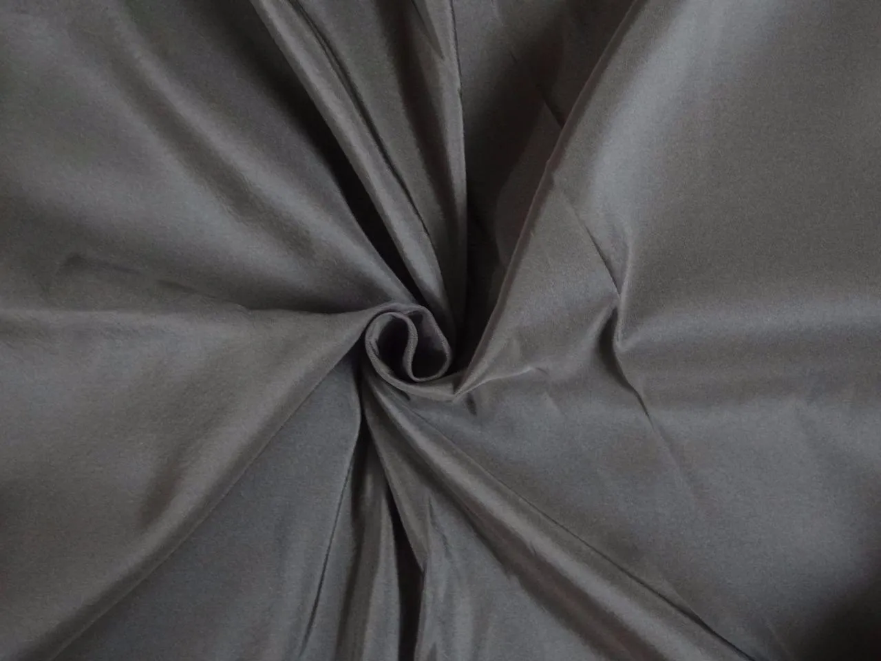 40 MM HEAVY WEIGHT TAUPE BROWN SILK TAFFETA FABRIC 54&quot; wide