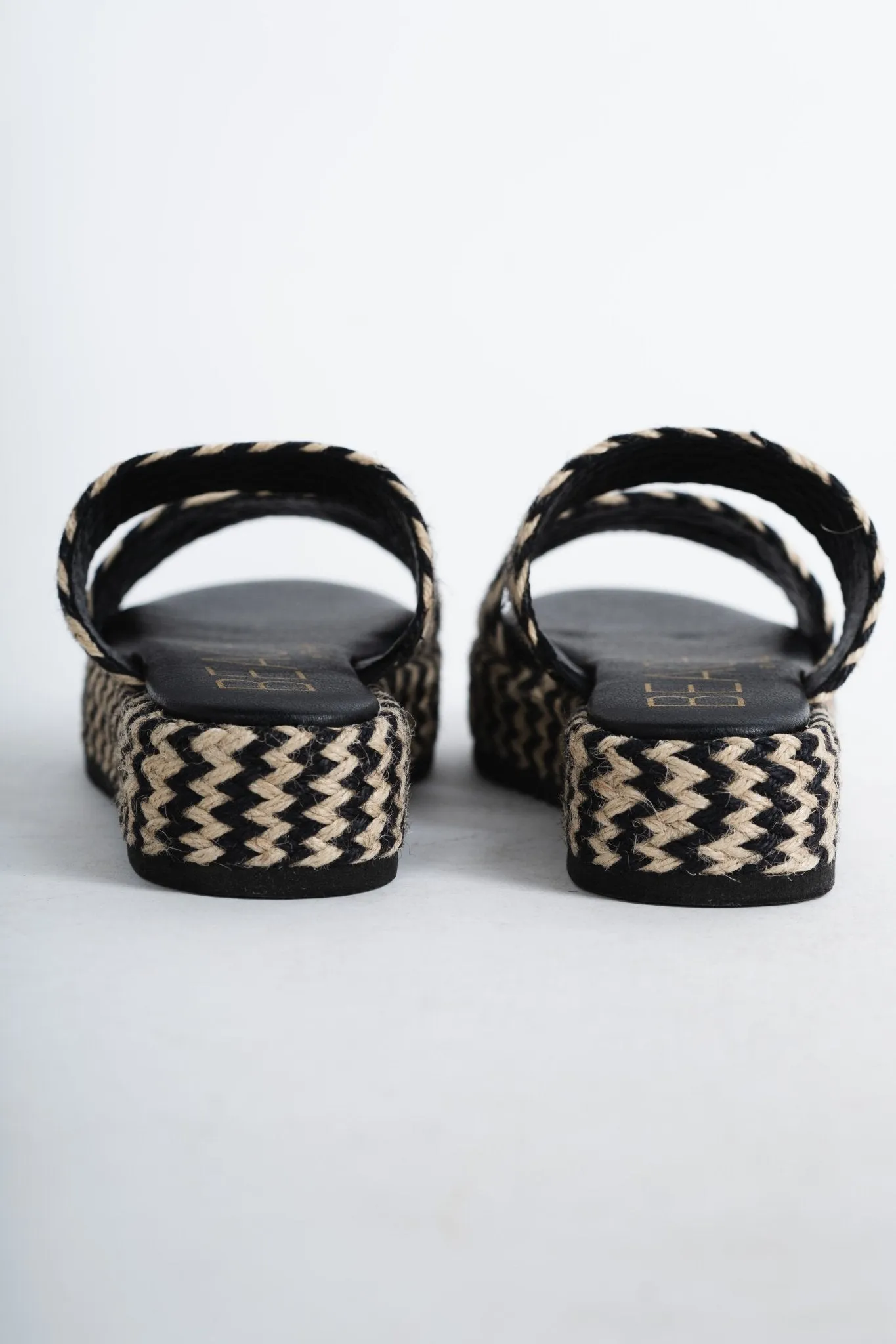 Borderline platform sandal black multi