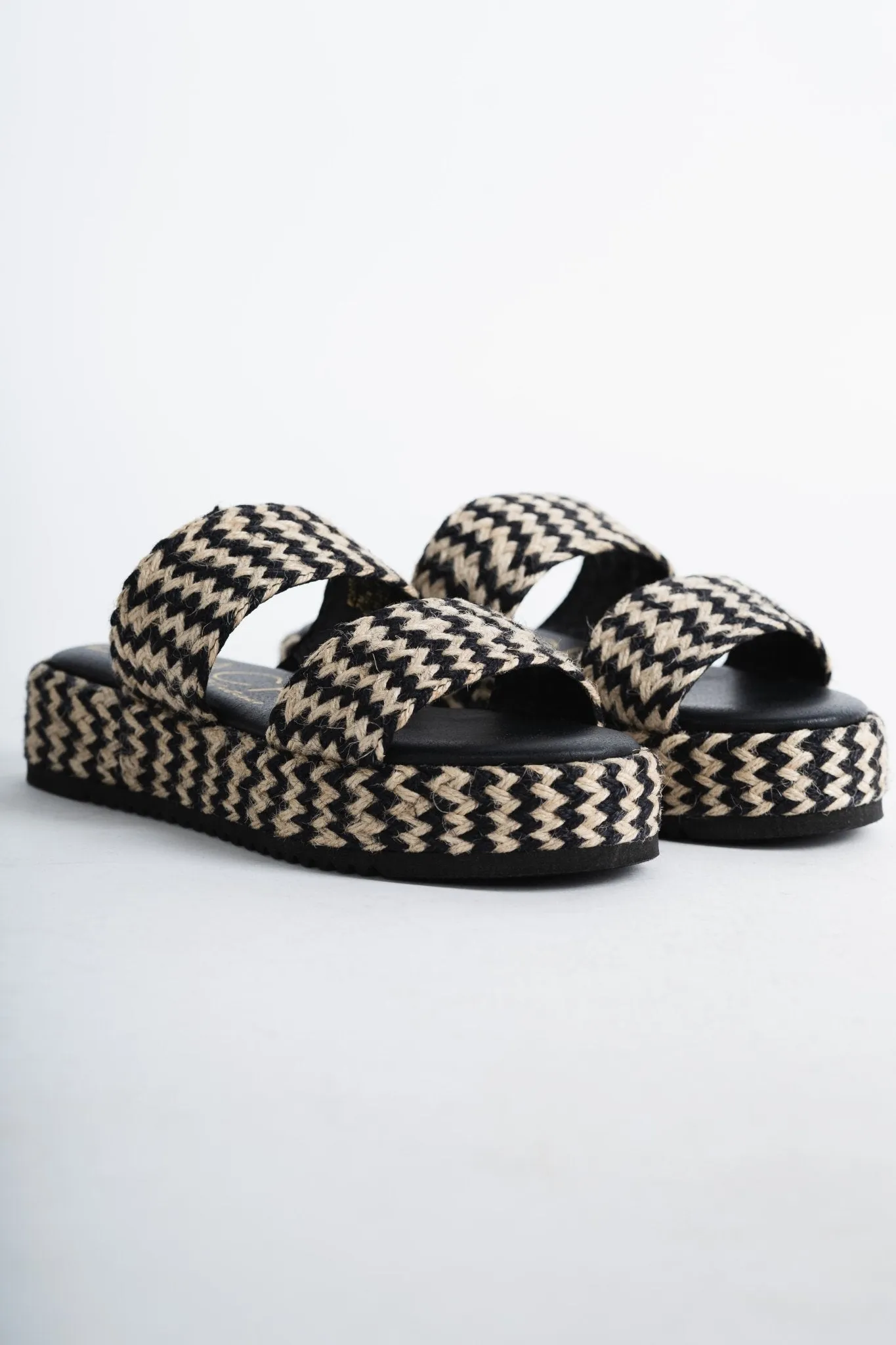 Borderline platform sandal black multi