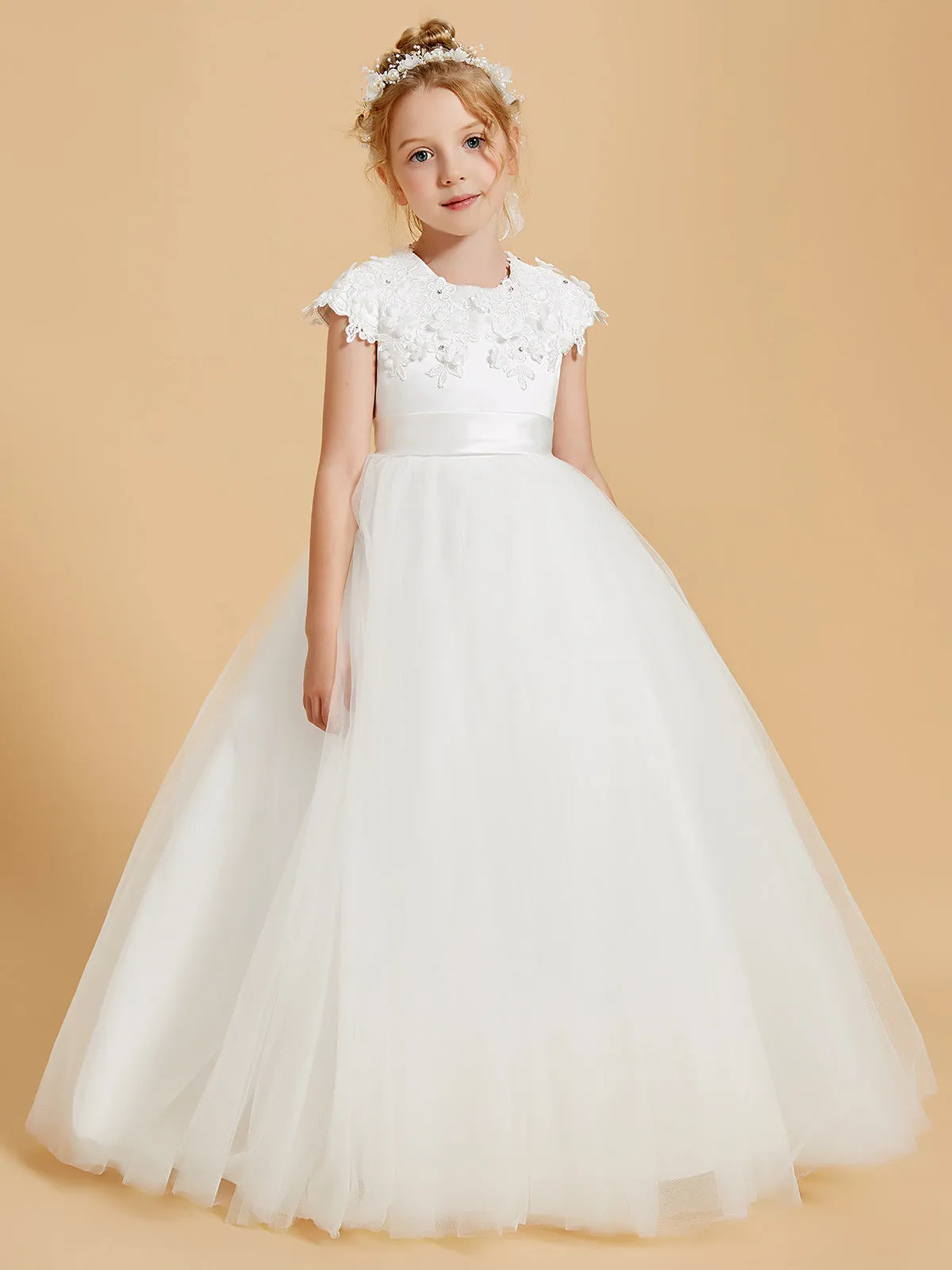 Graceful Flower Girl Dresses with Lace Applique and Cap Sleeves