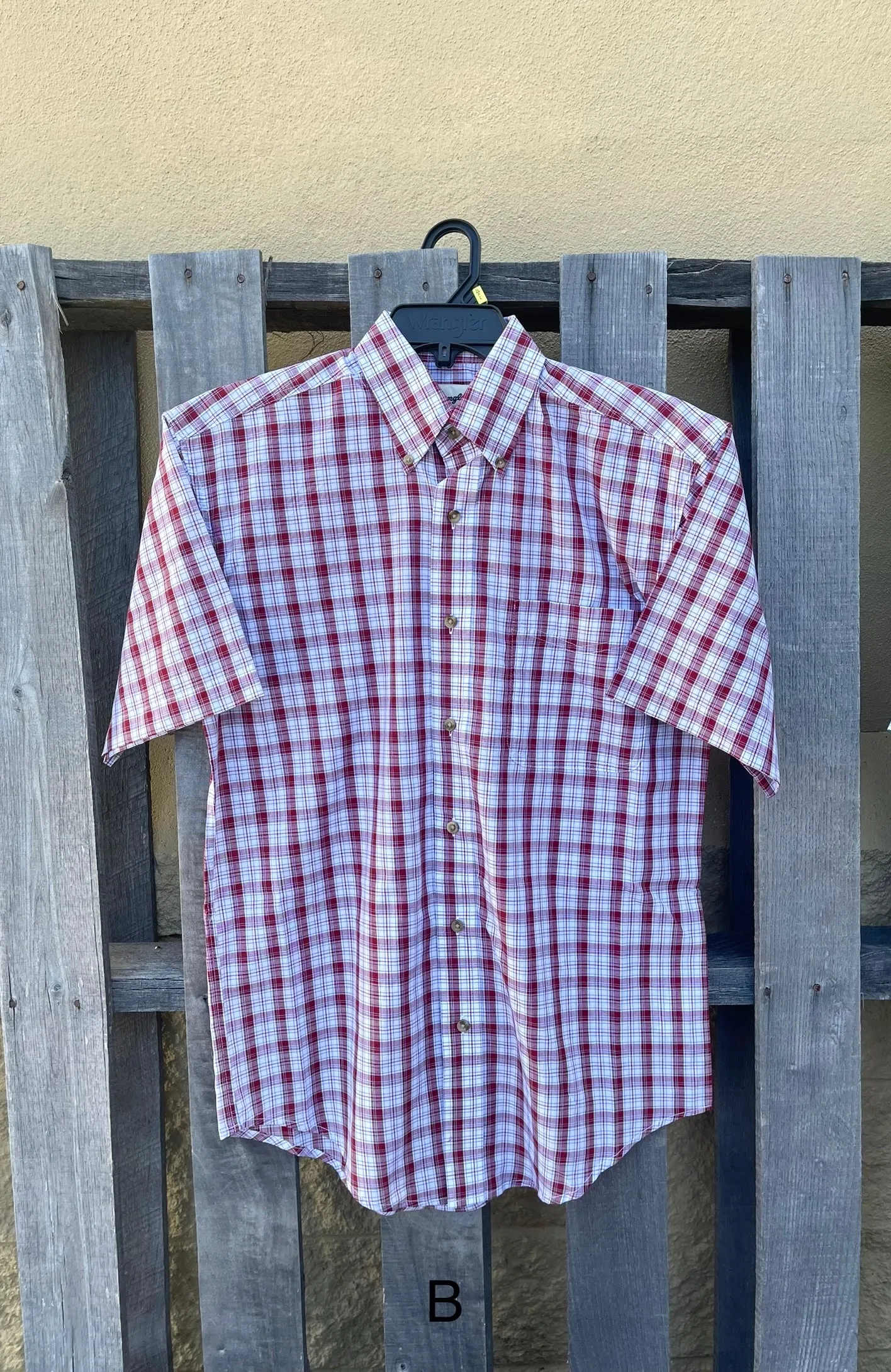 Men's Wrangler 112326408 Short Sleeve Plaid Western Shirt *CLOSEOUTS*