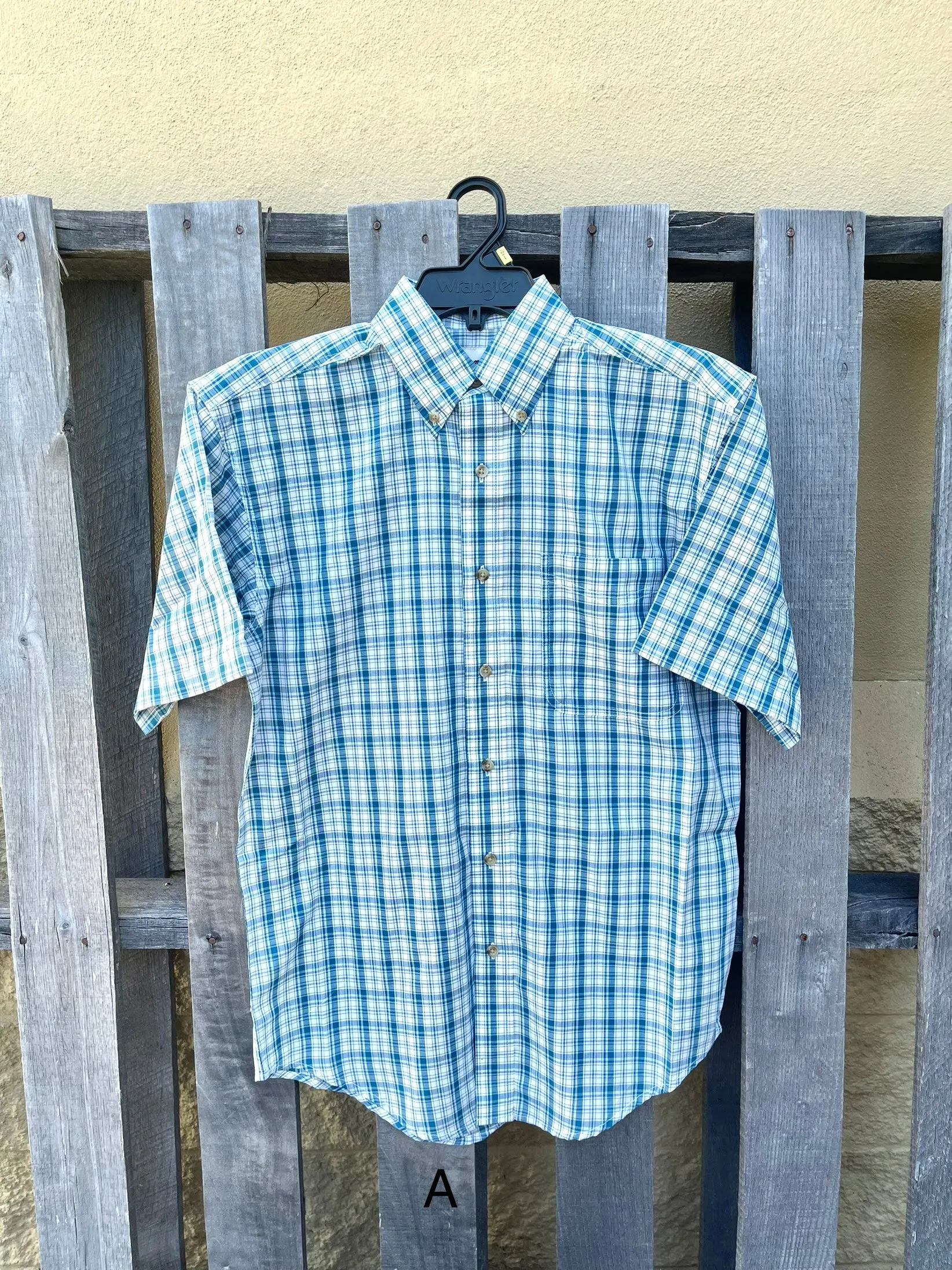 Men's Wrangler 112326408 Short Sleeve Plaid Western Shirt *CLOSEOUTS*